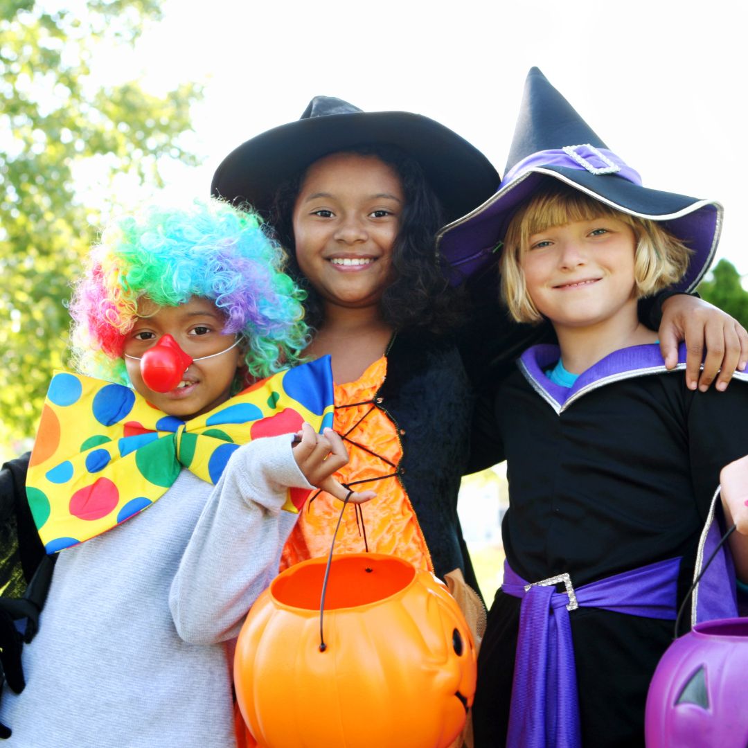 Halloween Selfies? Keep Your Scare, Lose the Lice!